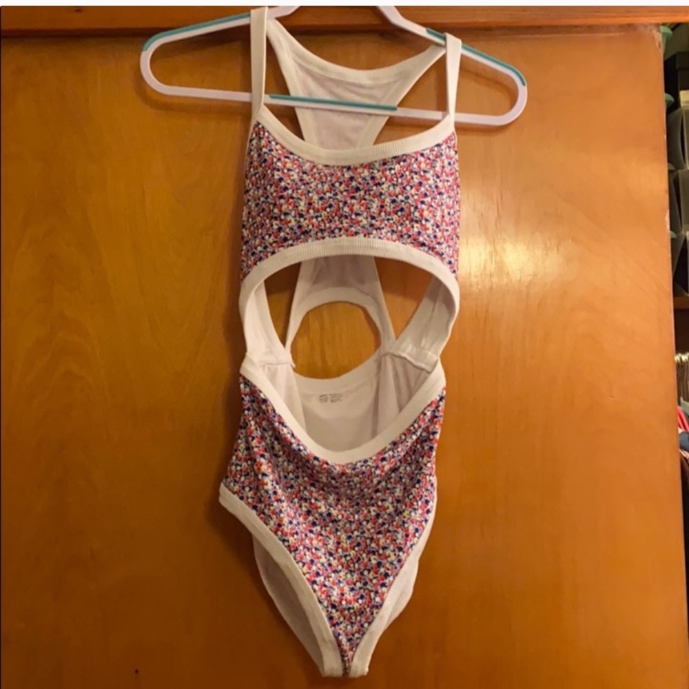 Aerie cut out one piece
